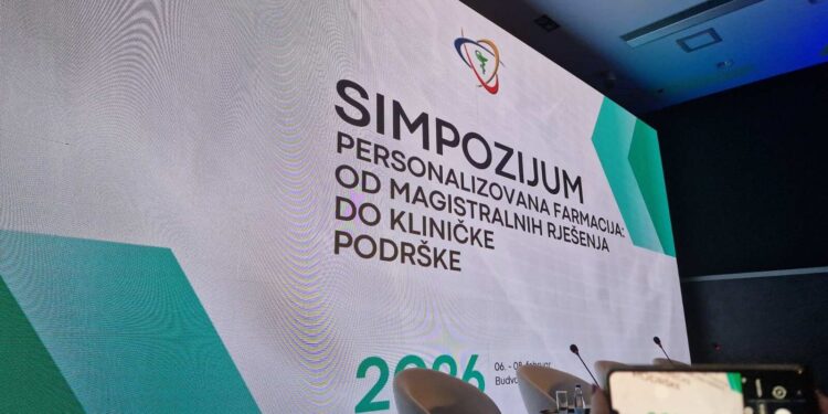 Oda Farmaceutike e Republikës së Maqedonisë së Veriut pjesë e Simpoziumit Rajonal për Farmaci të Personalizuar në Budva